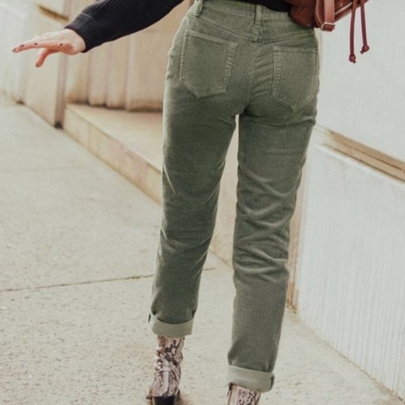 Urban Outfitters Pants - BDG Corduroy Mom Pant high rise Slim Olive 32"x31" New With Tag